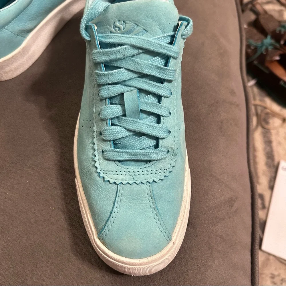Superga 2843 Clubs in a light blue color. Unisex W 8 M 6.5